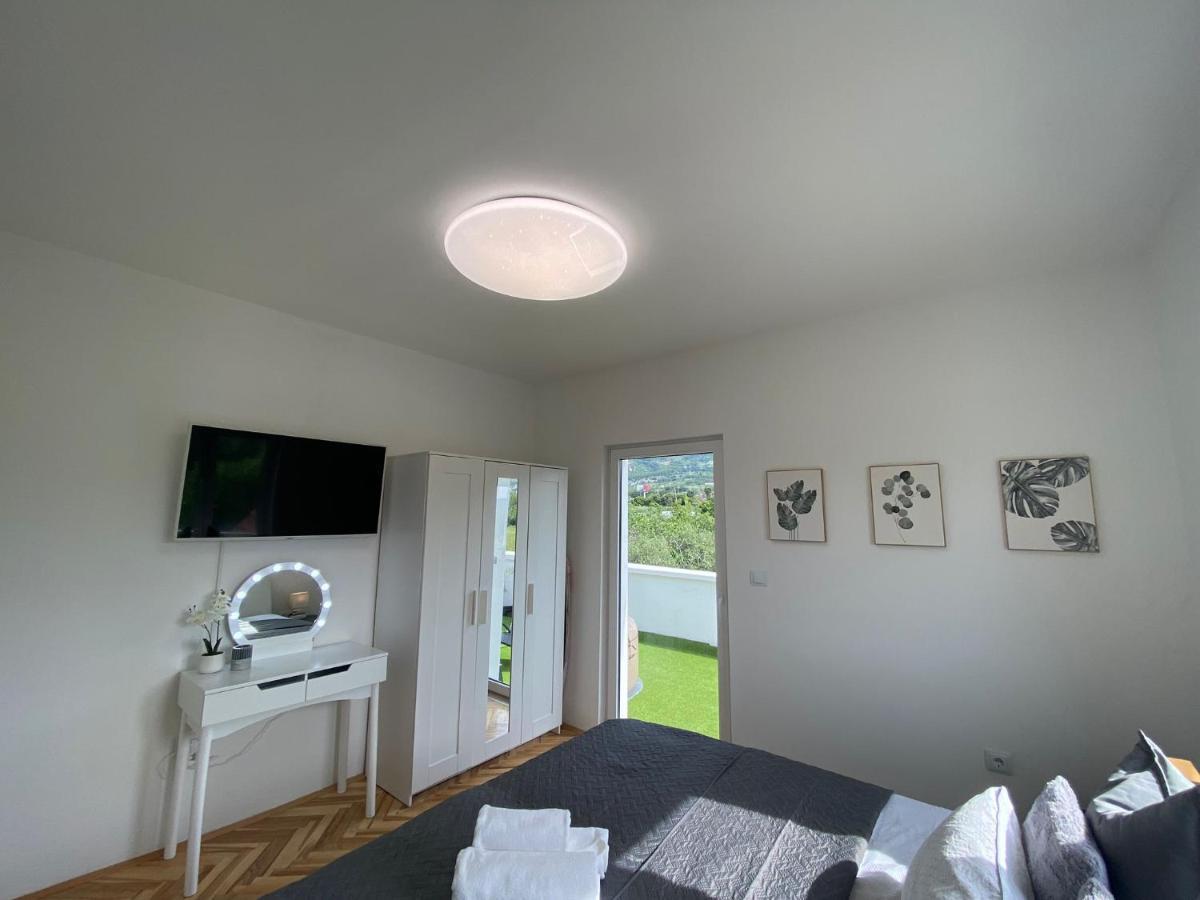 Apartment Milena Kastela Mit Whirlpool 외부 사진