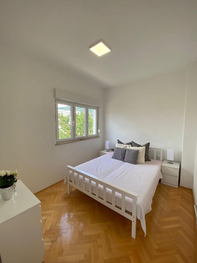 Apartment Milena Kastela Mit Whirlpool 외부 사진
